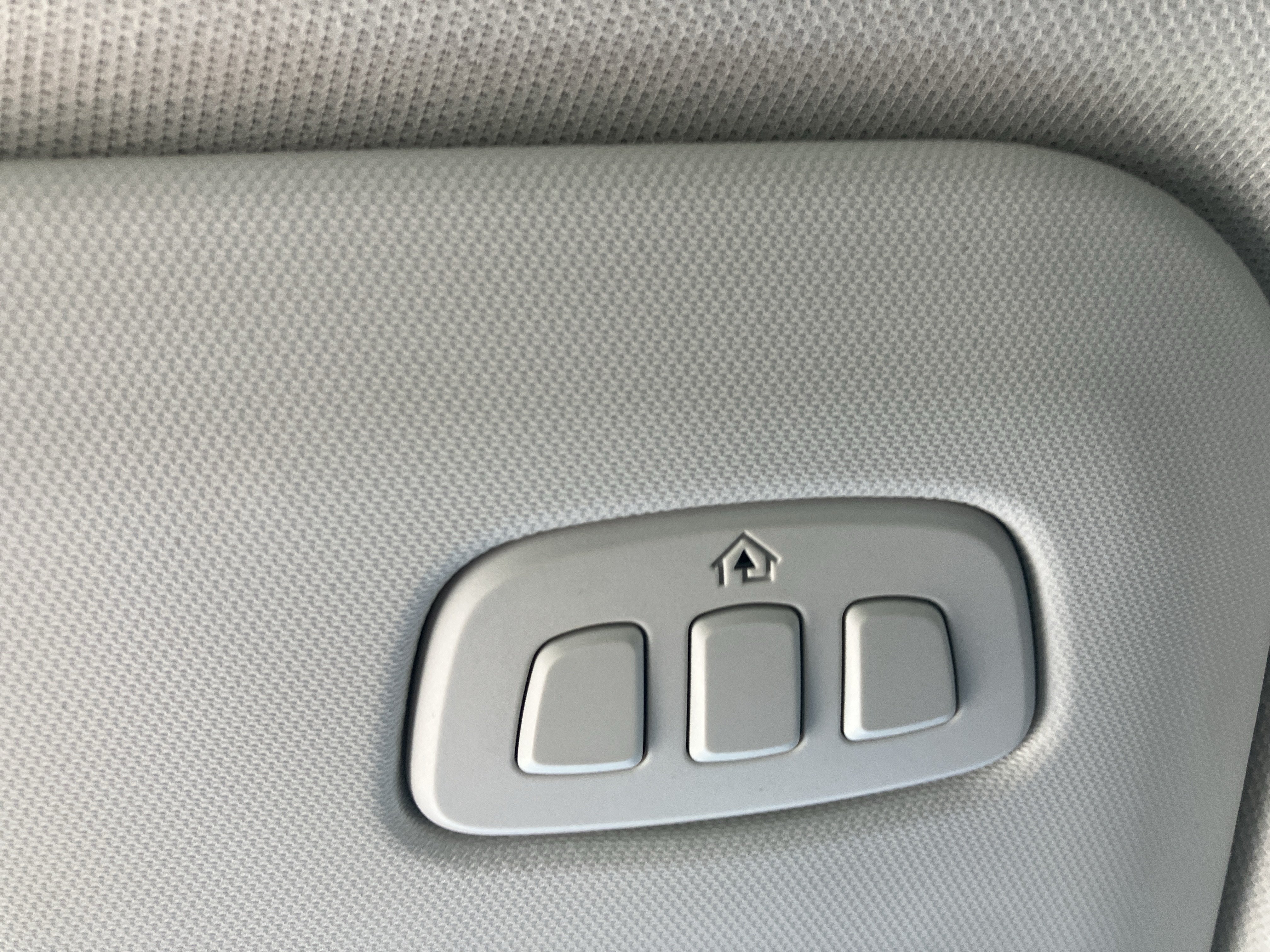 Certified 2025 Ford Escape Platinum AWD/4WD image 31
