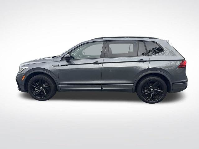 Used 2023 Volkswagen Tiguan SE R-Line FWD image 8