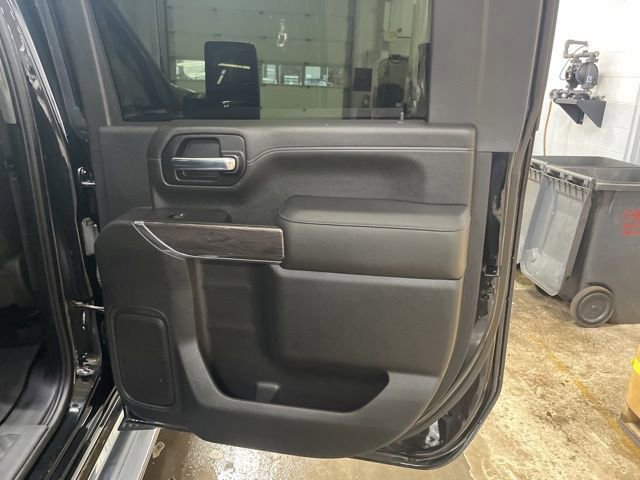 Used 2020 Chevrolet Silverado 2500 LTZ w/ LTZ Plus Package image 28