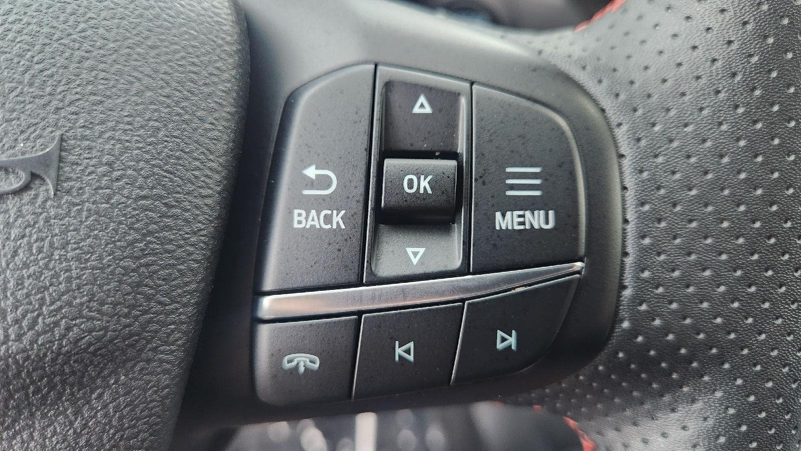 Certified 2025 Ford Escape ST-Line Select AWD/4WD image 21