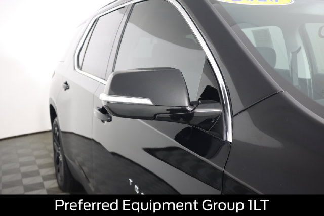 Used 2020 Chevrolet Traverse LT w/ Driver Confidence II Package AWD/4WD image 13