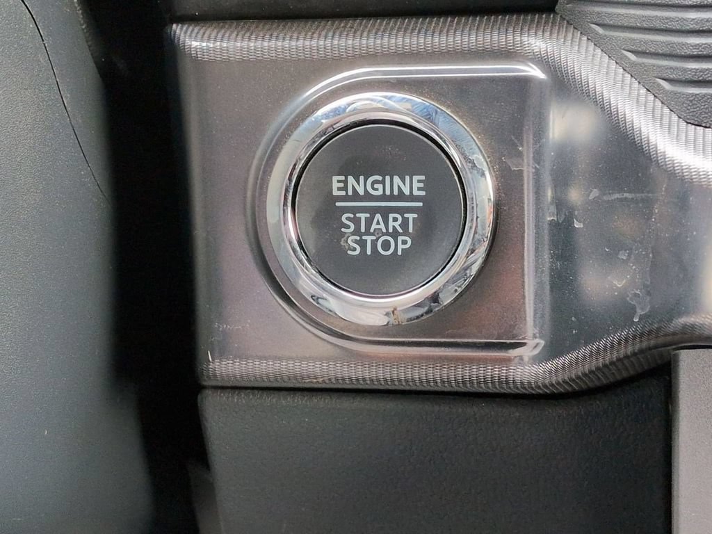 Certified 2025 Ford F150 Lariat w/ Equipment Group 502A High AWD/4WD image 16