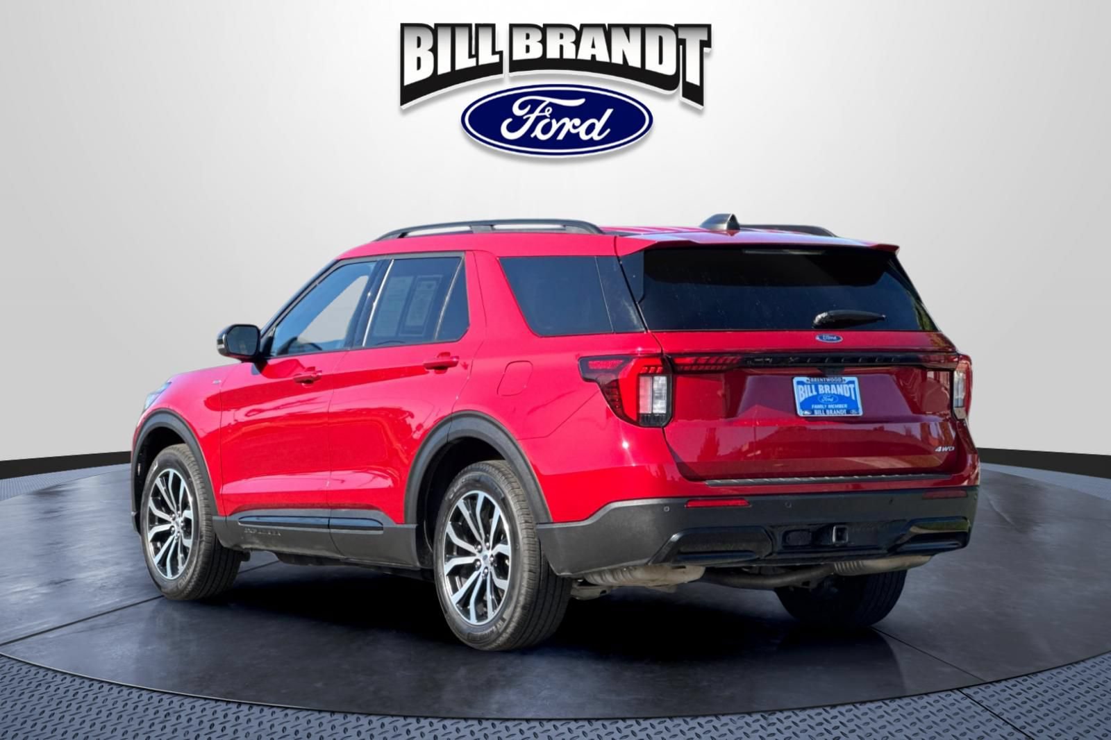 Certified 2025 Ford Explorer ST-Line AWD/4WD image 5
