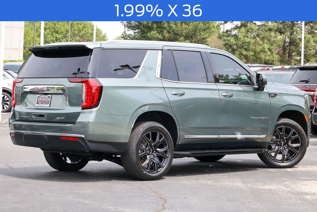 Used 2024 GMC Yukon SLT w/ SLT Luxury Package AWD/4WD image 3