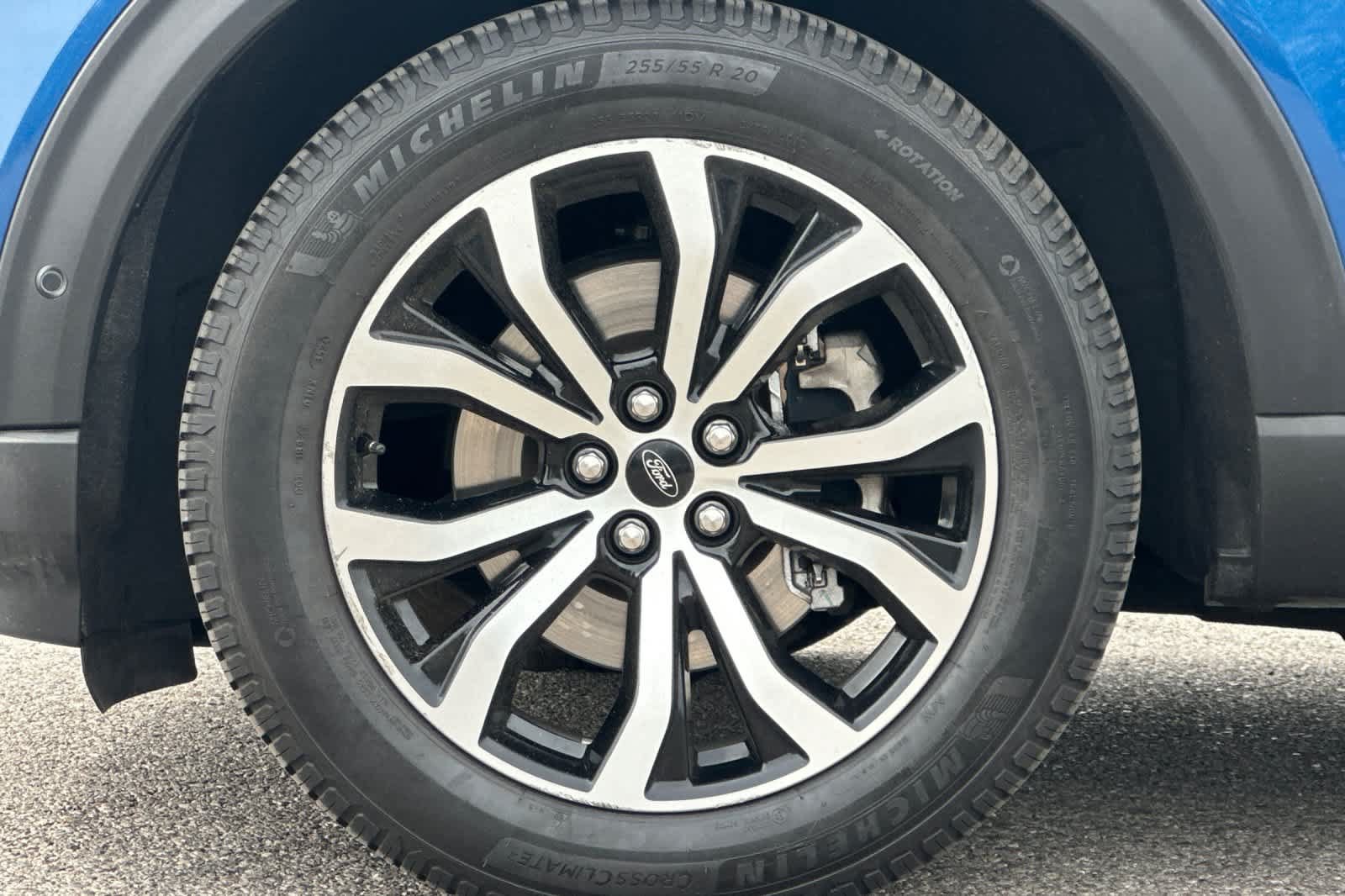 Certified 2020 Ford Explorer ST w/ Premium Technology Package AWD/4WD image 28
