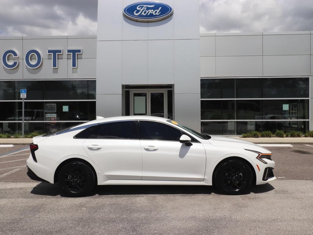 Used 2025 Kia K5 LXS FWD image 15