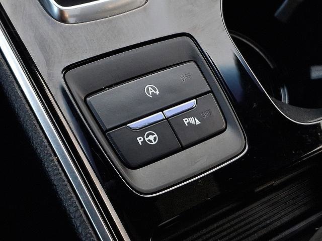 Certified 2020 Ford Edge ST w/ Equipment Group 401A image 25