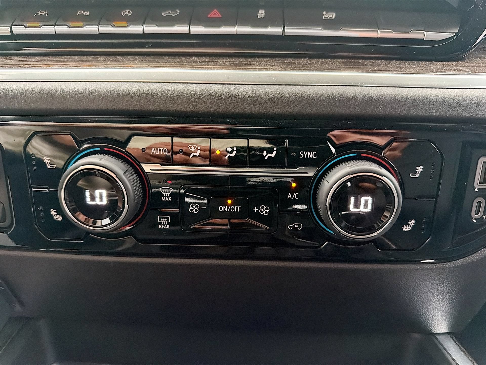 Used 2026 Chevrolet Silverado 1500 RST w/ RST All Star Premium Package RWD image 21