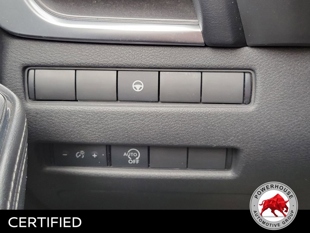 Used 2023 Nissan Rogue SV image 26