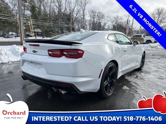 Used 2021 Chevrolet Camaro LT w/ Technology Package image 6