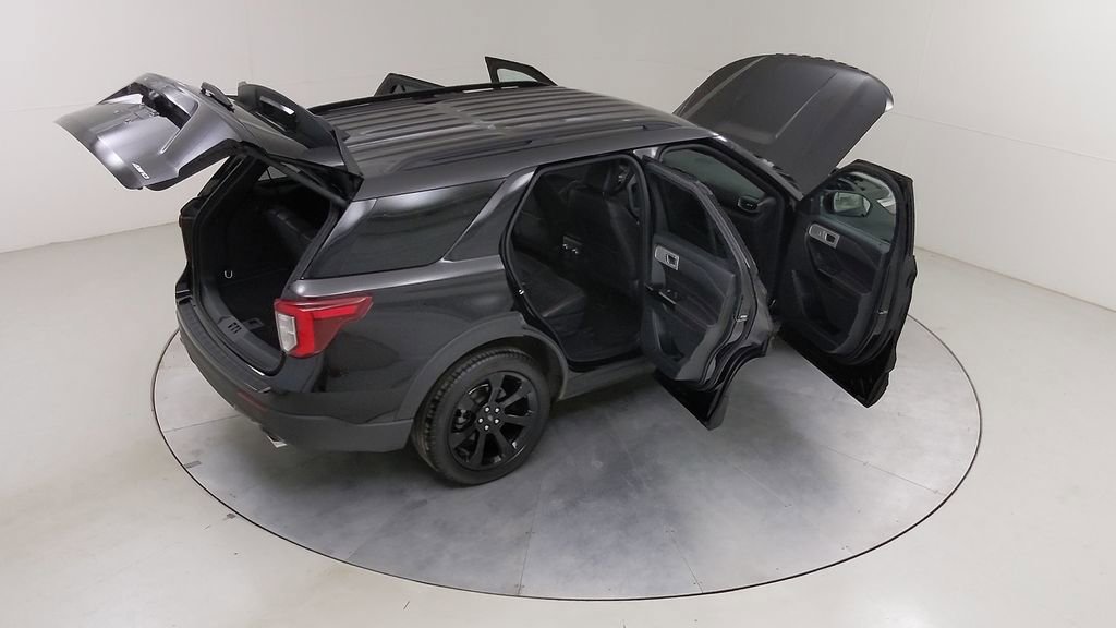 Certified 2023 Ford Explorer ST-Line AWD/4WD image 53