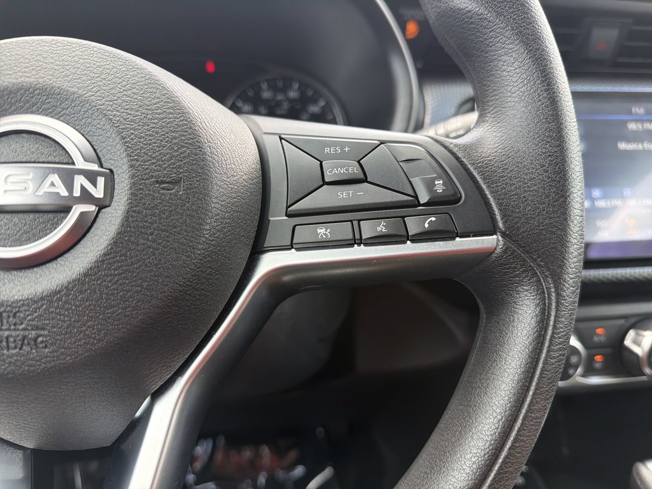 Used 2024 Nissan Kicks SV FWD image 25