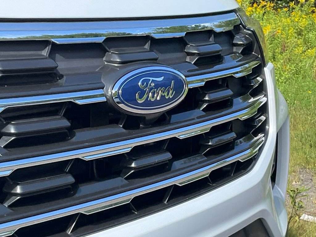 Certified 2025 Ford Explorer Active AWD/4WD image 22