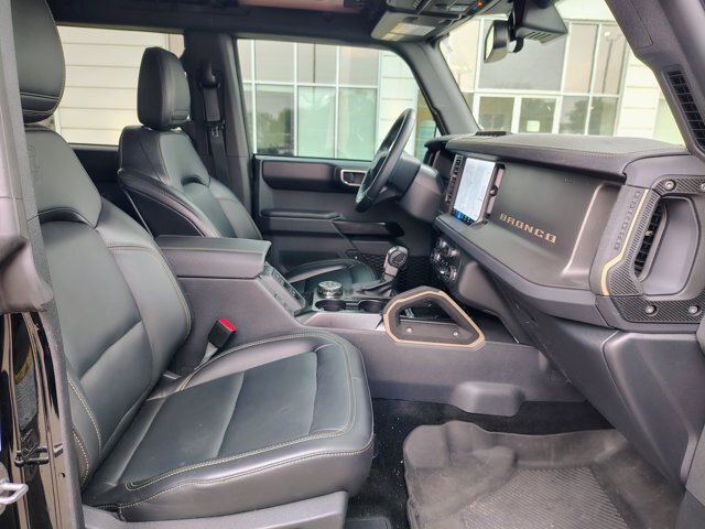 Certified 2025 Ford Bronco Badlands AWD/4WD image 15