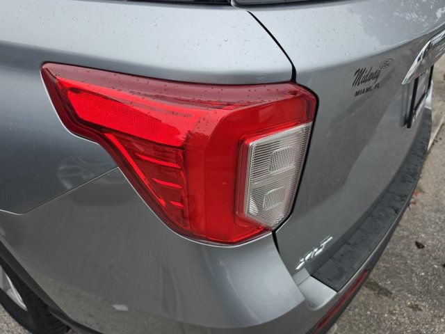Certified 2024 Ford Explorer XLT w/ Equipment Group 202A RWD image 7