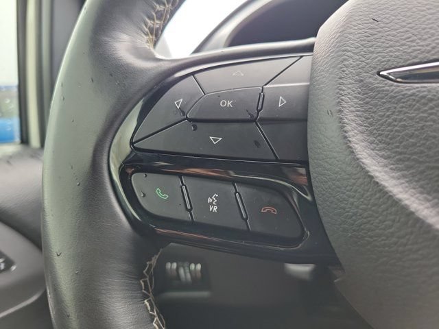 Used 2021 Chrysler Pacifica Touring-L w/ Premium & Safety Sphere Group FWD image 24