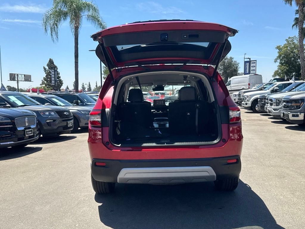 Used 2025 Honda Pilot EX-L image 18