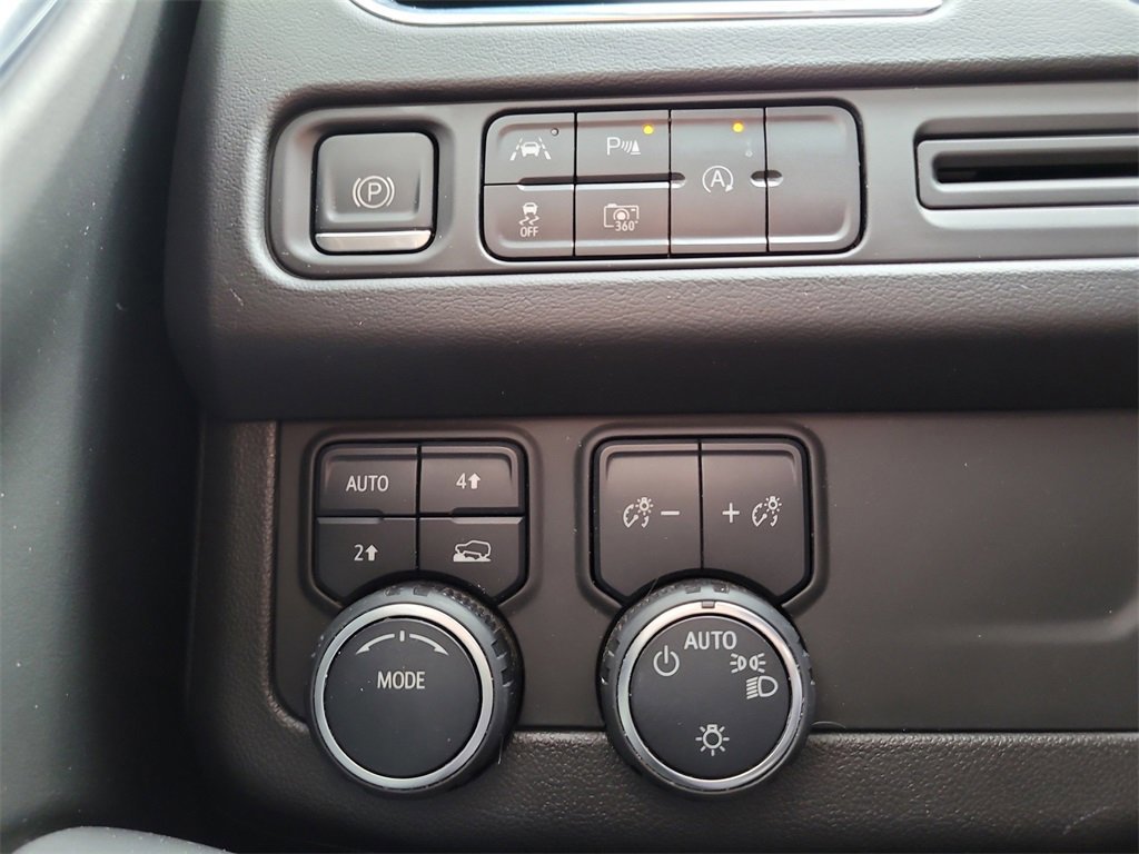 Used 2023 Chevrolet Tahoe LT w/ Luxury Package image 29