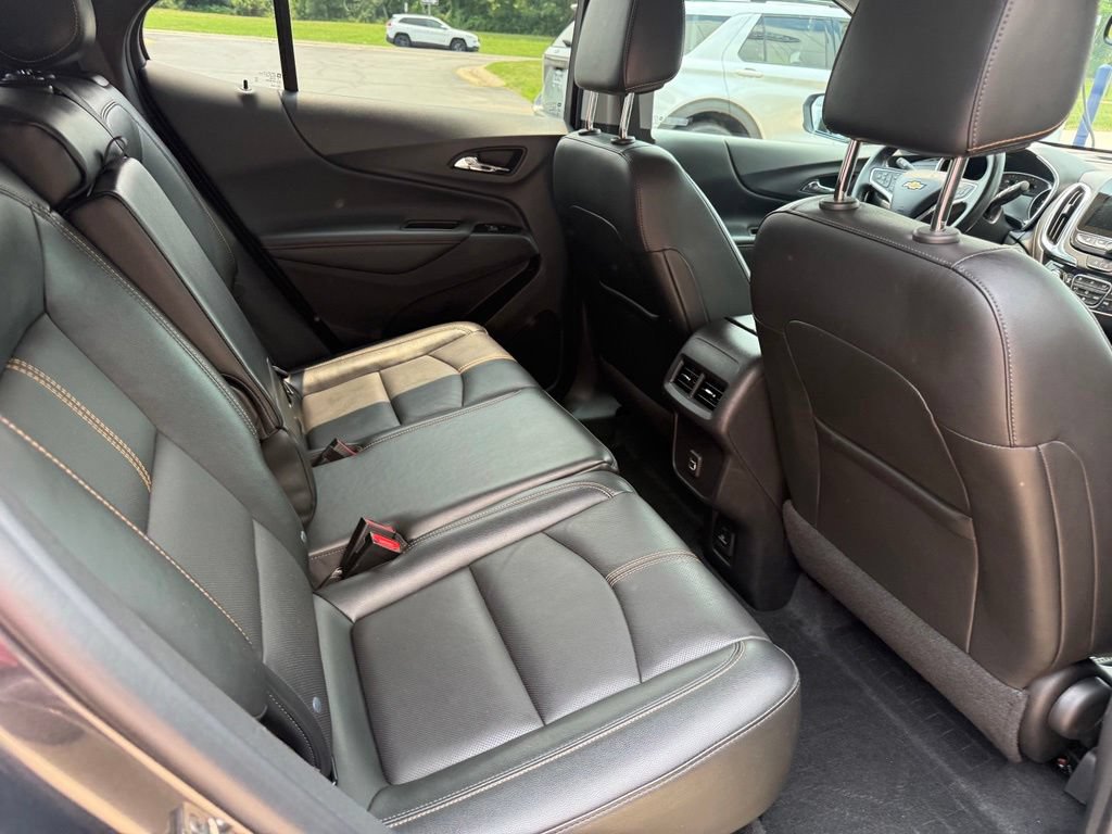Used 2022 Chevrolet Equinox Premier w/ LPO, Floor Liner Package FWD image 18