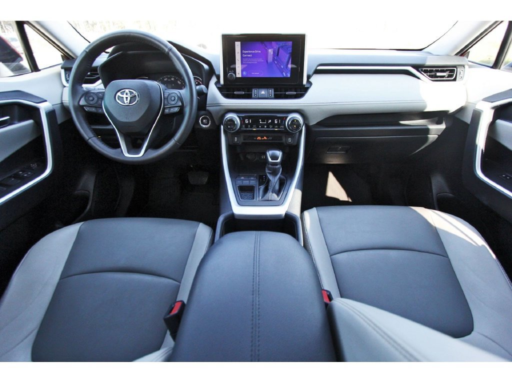 Used 2024 Toyota RAV4 XLE Premium FWD image 10