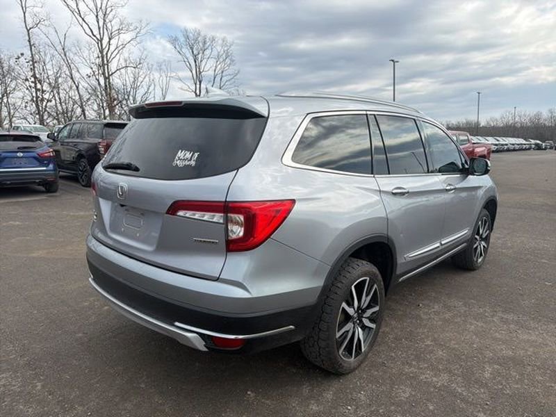 Used 2021 Honda Pilot Touring image 3