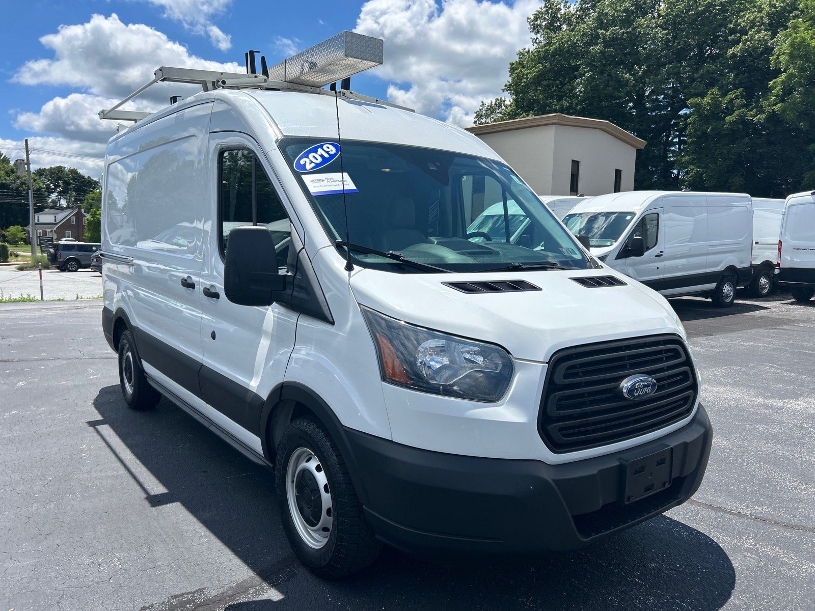 Certified 2019 Ford Transit 150 130 Medium Roof RWD image 3