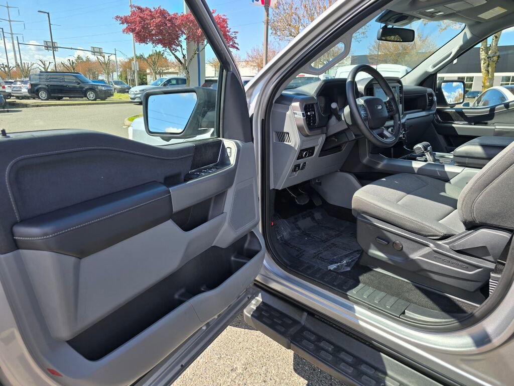 Certified 2025 Ford F150 Lightning XLT image 13