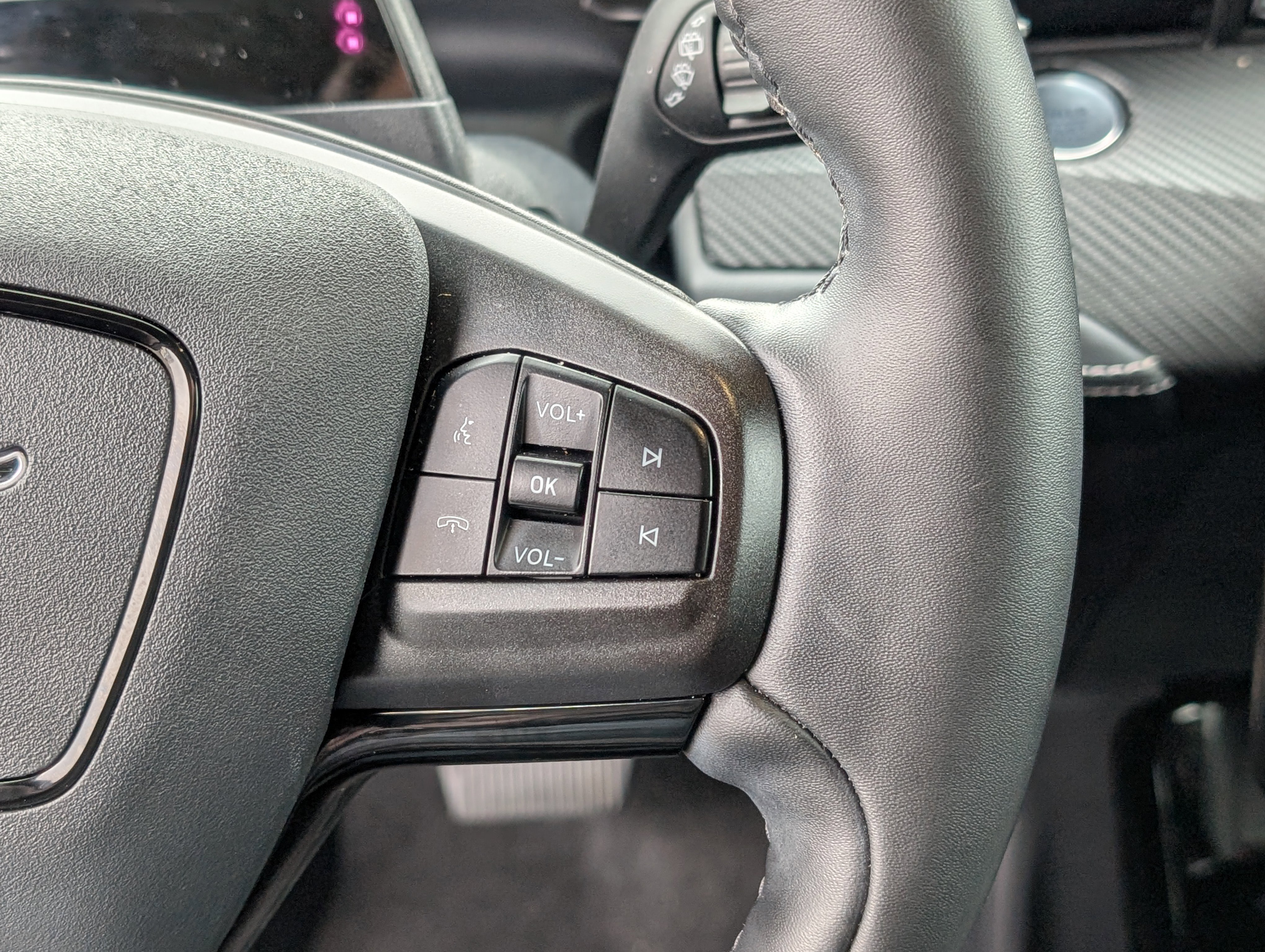 Certified 2024 Ford Mustang Mach-E Select w/ Comfort Package Lite image 23