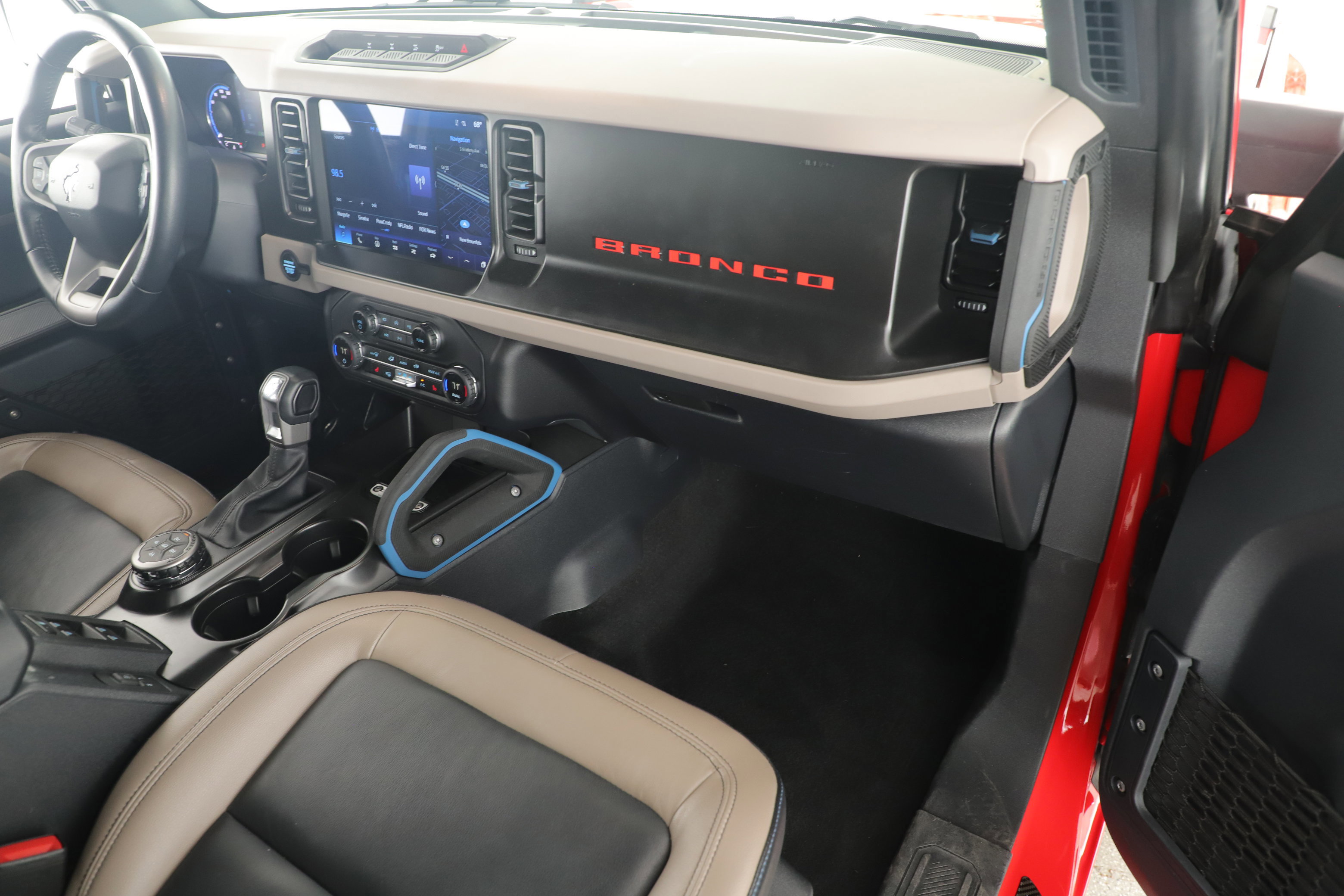 Certified 2023 Ford Bronco Wildtrak image 22