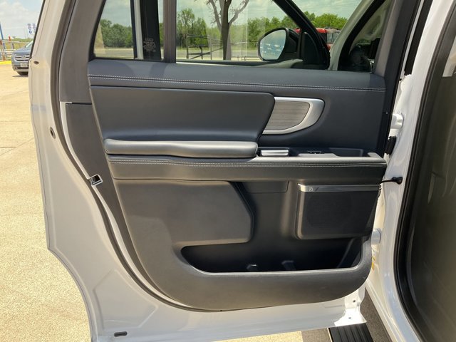 Certified 2025 Ford Expedition Max Platinum AWD/4WD image 13