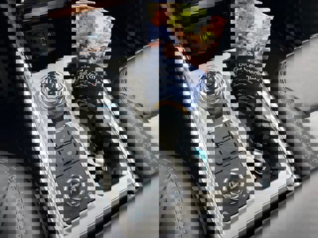 Certified 2022 Ford Explorer XLT w/ Equipment Group 202A image 15