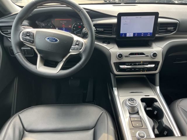 Certified 2024 Ford Explorer XLT w/ Equipment Group 202A AWD/4WD image 17