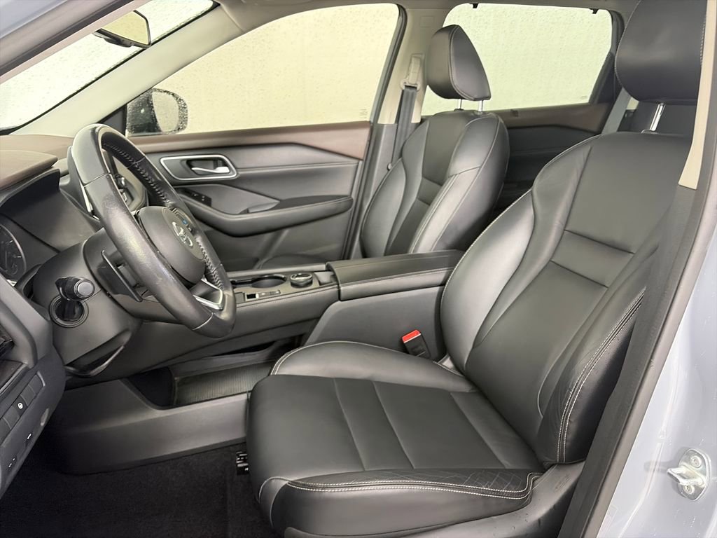 Used 2021 Nissan Rogue SL AWD/4WD image 11