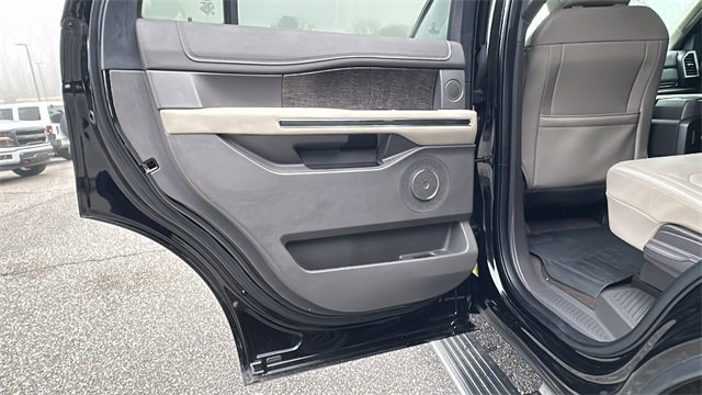 Certified 2021 Ford Expedition Limited image 20