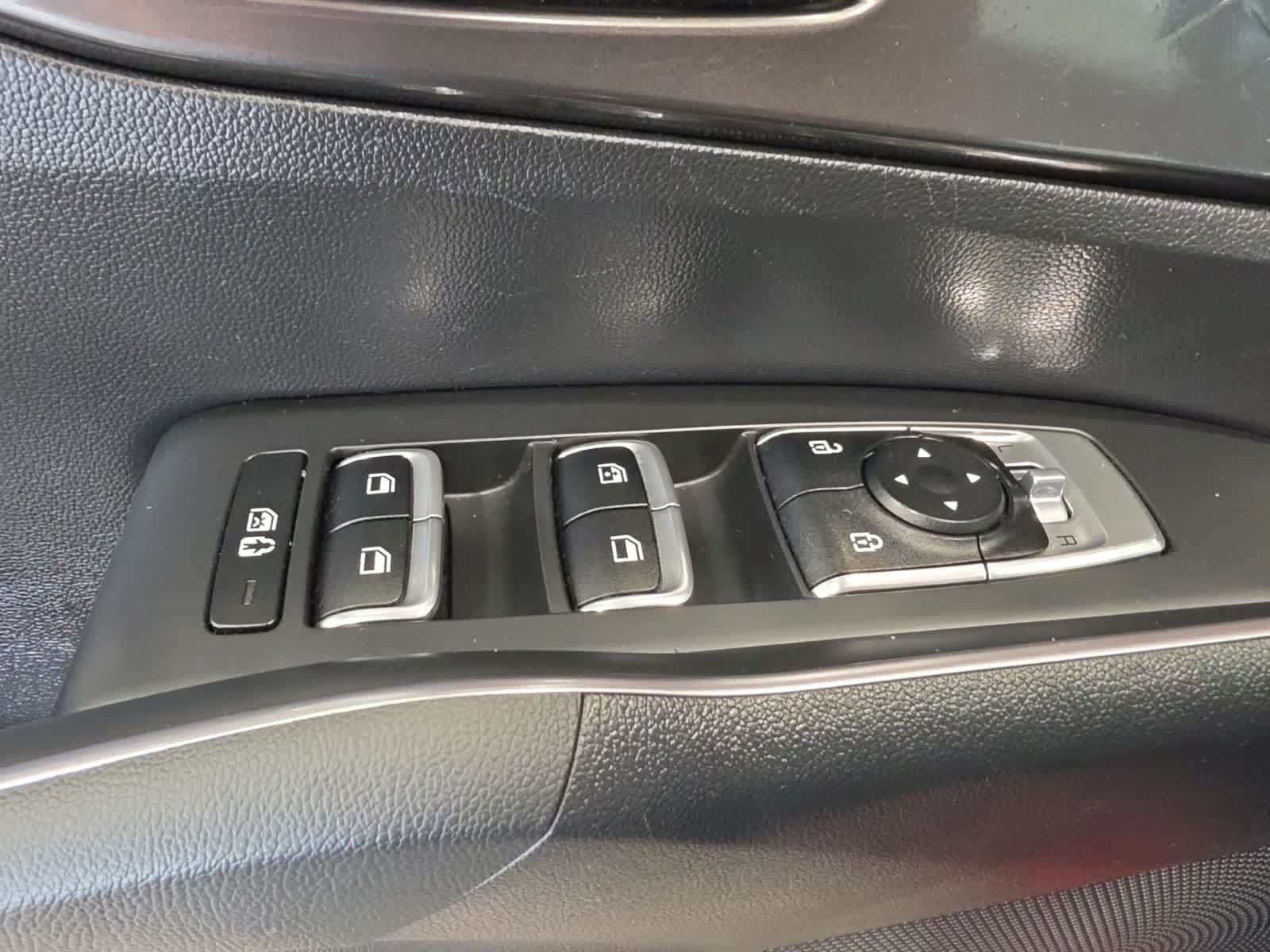 Used 2022 Kia Sorento S AWD/4WD image 18