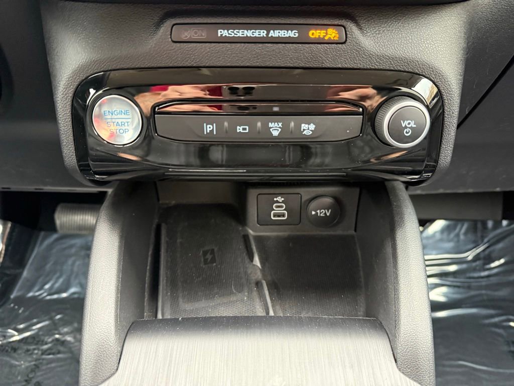 Certified 2024 Ford Escape SE w/ PHEV Premium Package image 14