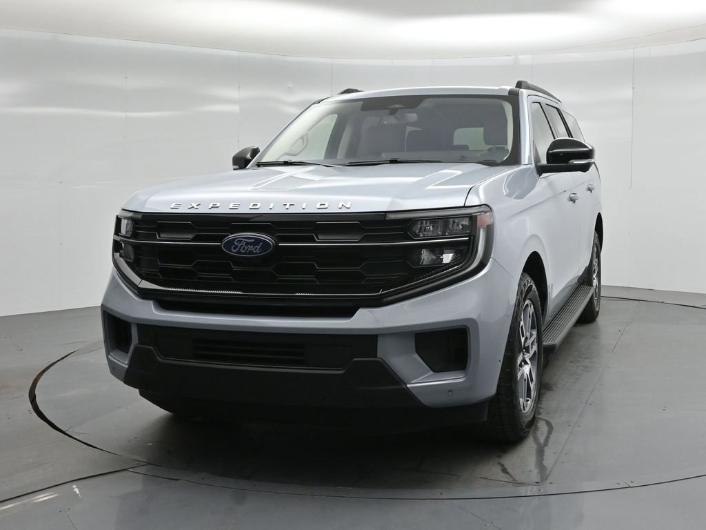 Certified 2025 Ford Expedition Active AWD/4WD image 56