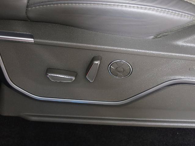 Certified 2025 Ford F150 Platinum w/ Equipment Group 703A Plus AWD/4WD image 35
