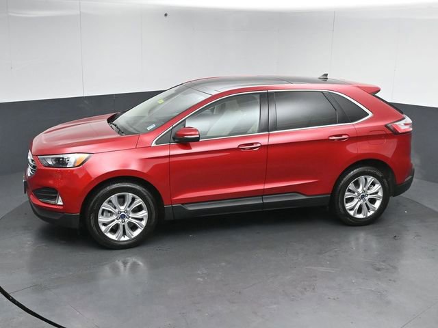 Certified 2022 Ford Edge Titanium w/ Class II Trailer Tow Package image 7