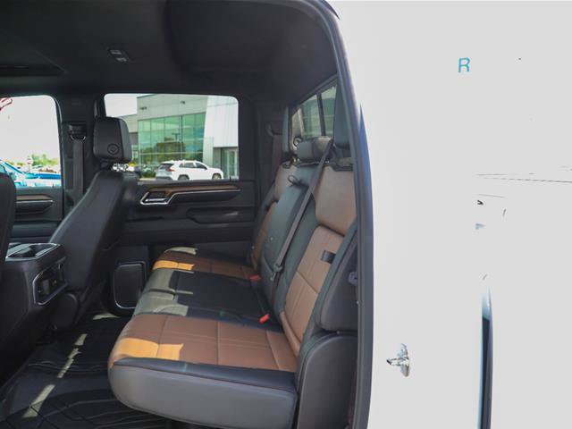 Used 2024 Chevrolet Silverado 2500 High Country w/ Z71 Off-Road Package AWD/4WD image 24