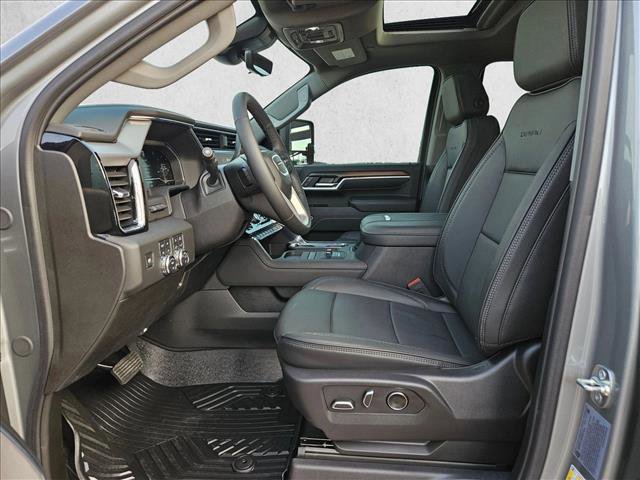 Used 2025 GMC Sierra 3500 Denali w/ Denali Reserve Package AWD/4WD image 16