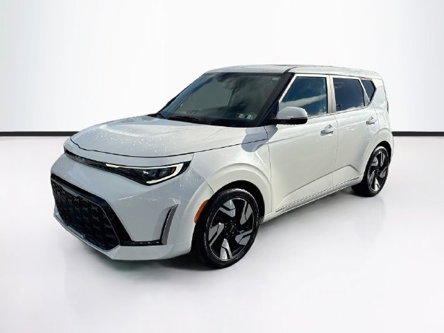 Used 2023 Kia Soul GT-Line w/ GT-Line Technology Package FWD image 4
