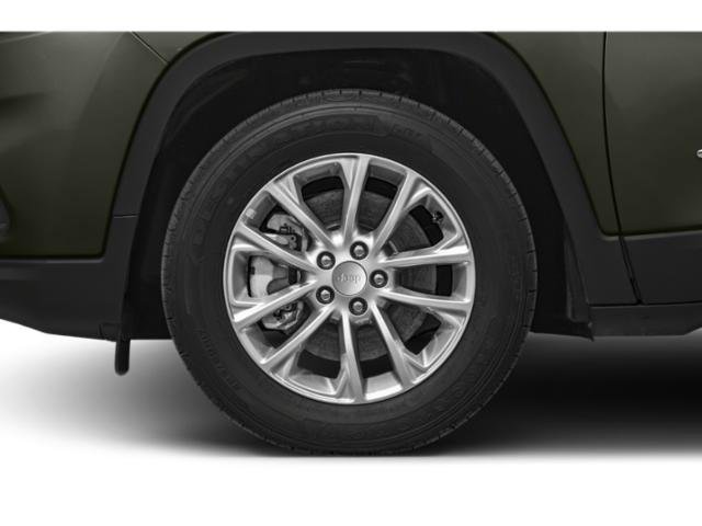 Used 2019 Jeep Cherokee Latitude w/ Popular Appearance Group FWD image 14