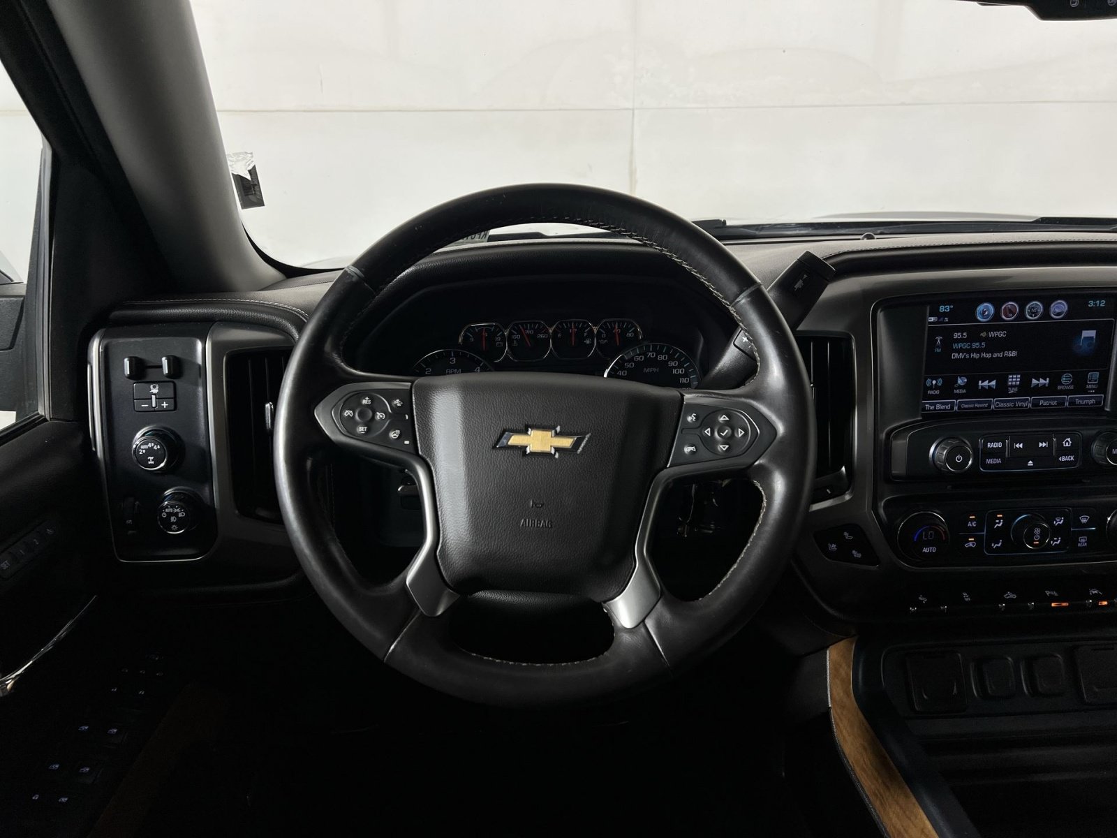 Used 2017 Chevrolet Silverado 1500 LTZ w/ Sport Package AWD/4WD image 16
