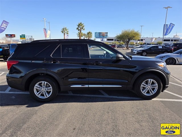 Certified 2022 Ford Explorer XLT w/ Class IV Trailer Tow Package image 6