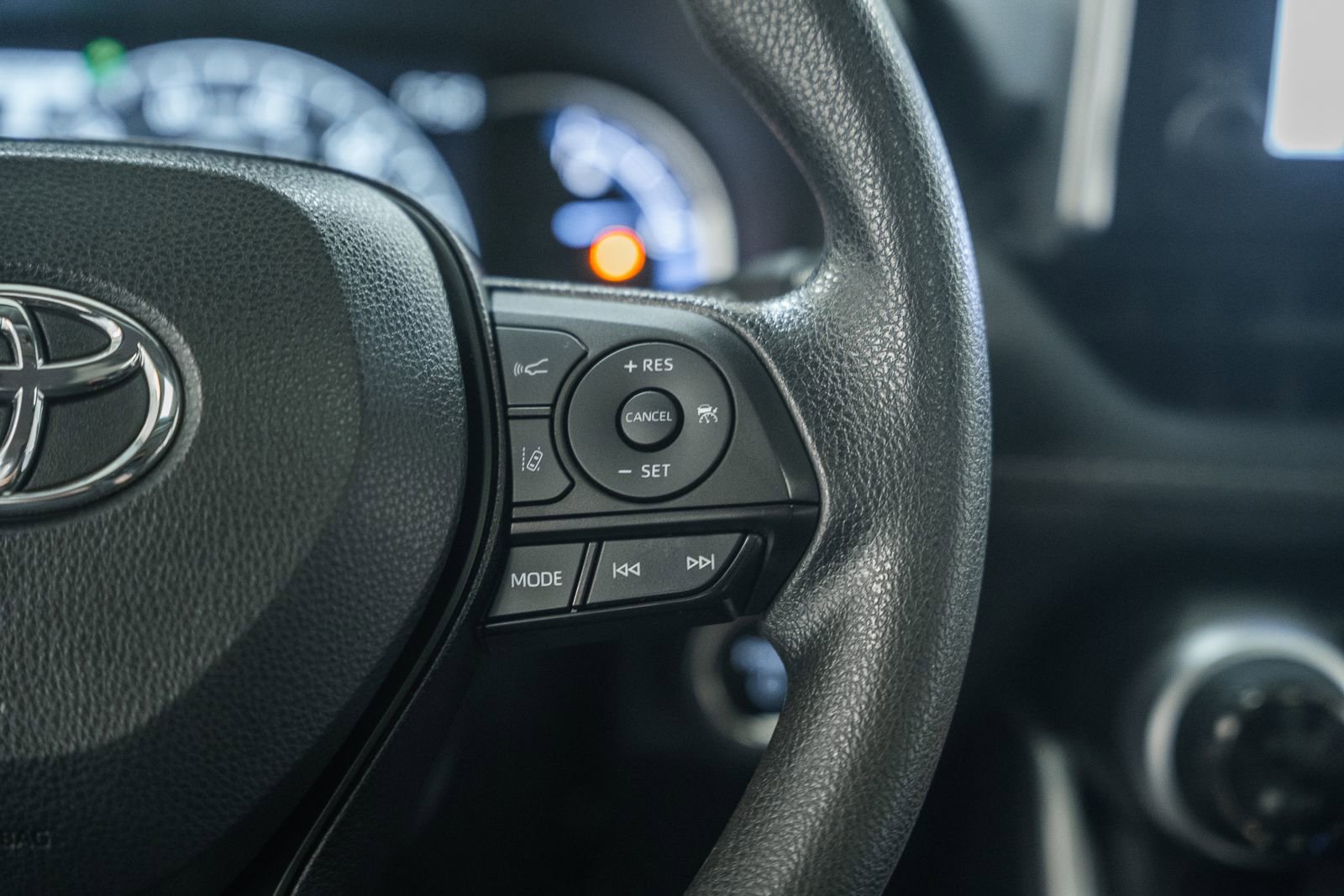 Used 2024 Toyota RAV4 XLE w/ Convenience Package image 35