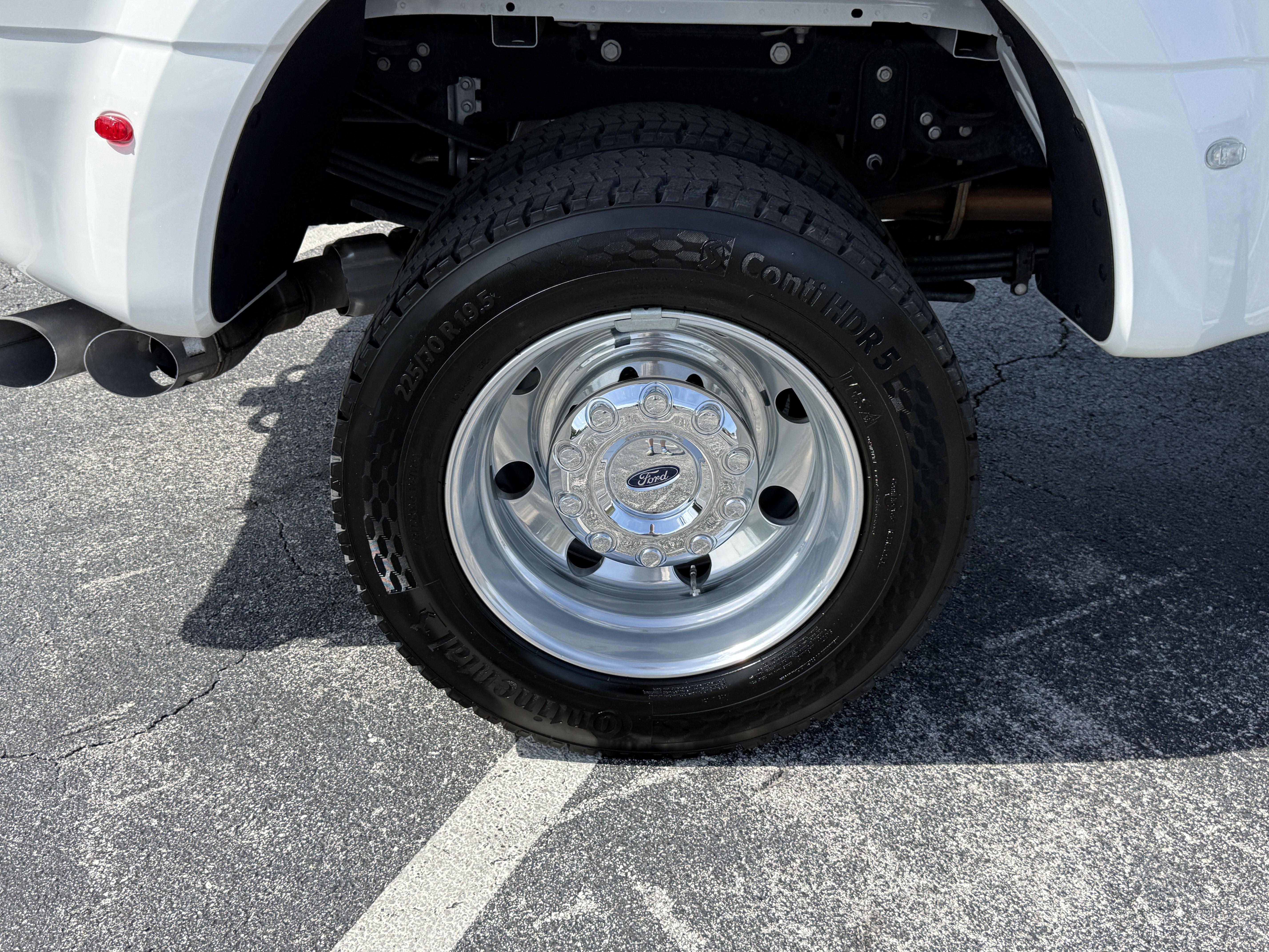 Certified 2024 Ford F450 Lariat w/ Lariat Ultimate Package image 31