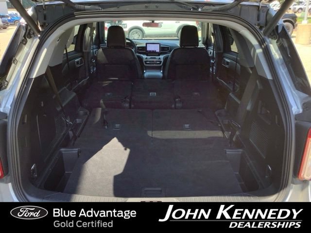 Certified 2023 Ford Explorer XLT w/ Equipment Group 202A AWD/4WD image 35
