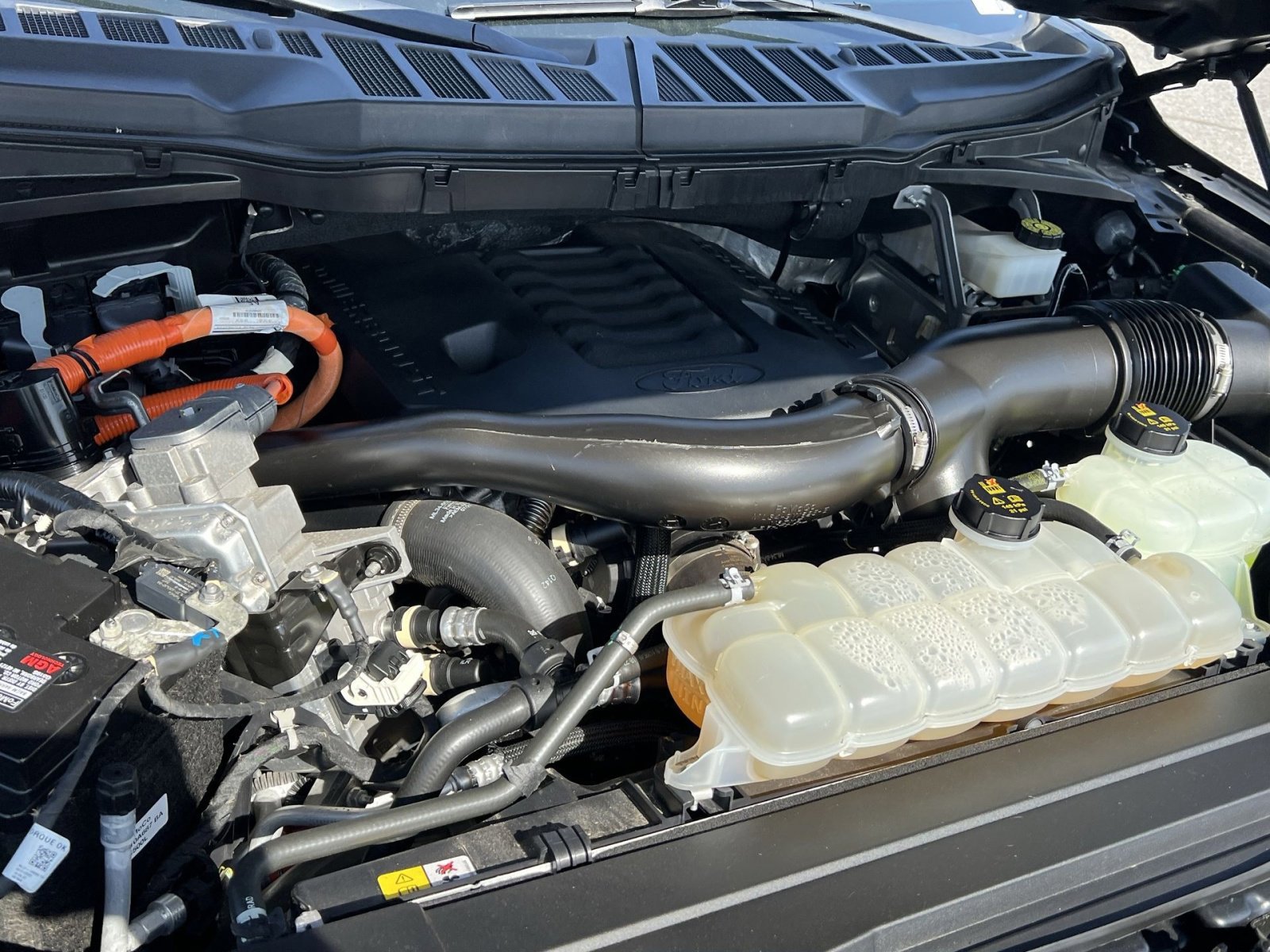 Certified 2022 Ford F150 Platinum w/ Equipment Group 701A High image 27