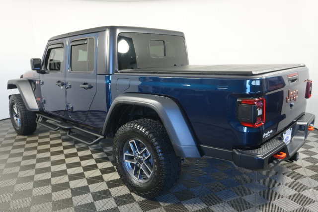 Used 2025 Jeep Gladiator Mojave w/ Safety Group AWD/4WD image 5